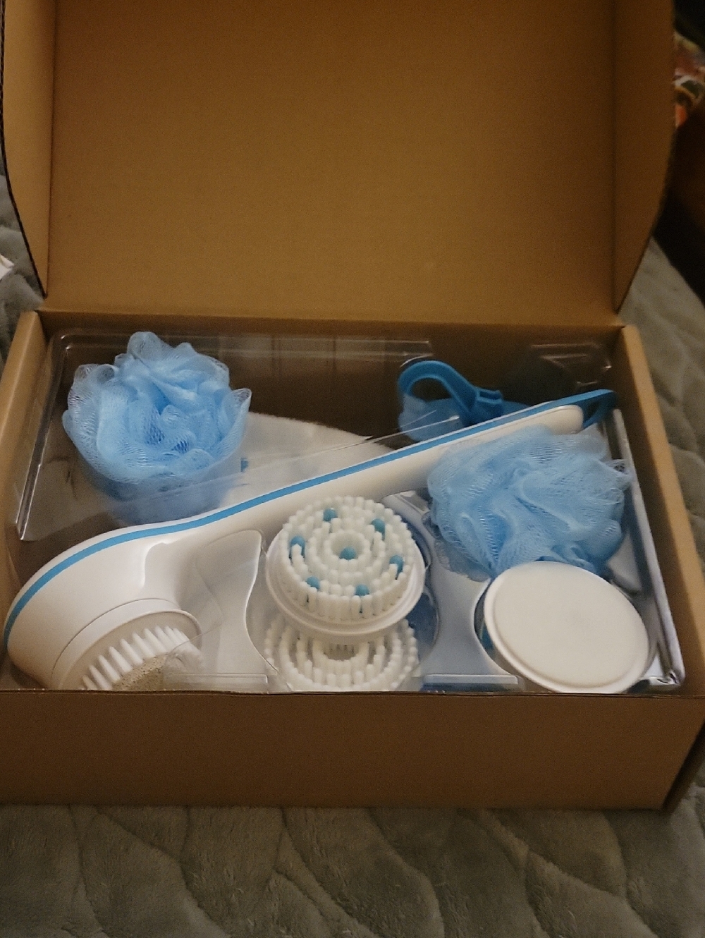 Rechargeable Long-Handle Bath Brush with Interchangeable Heads - Blue